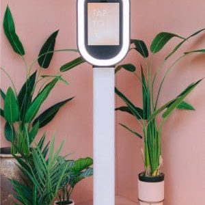 Photobooth-met backdrop huren